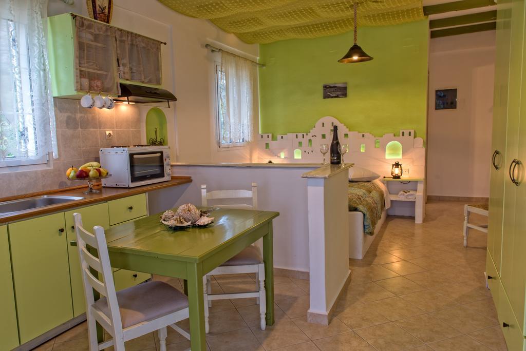 Elpiniki Aparthotel Alinda  Buitenkant foto