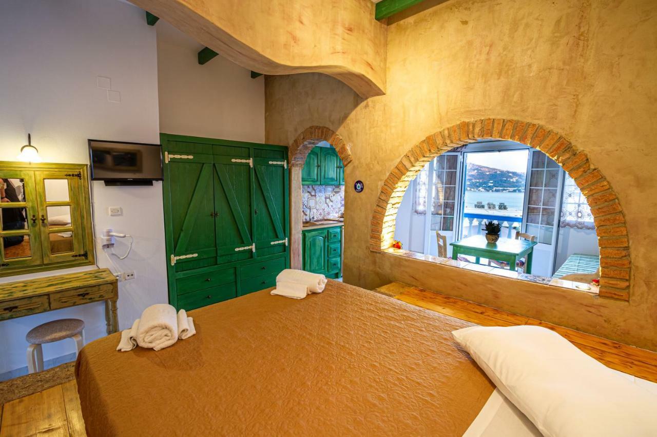 Elpiniki Aparthotel Alinda  Buitenkant foto